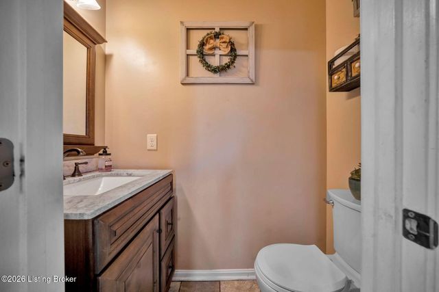 10612 Evanwood Dr, Louisville, KY 40228