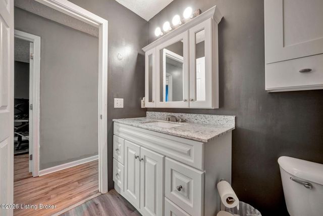 10612 Evanwood Dr, Louisville, KY 40228