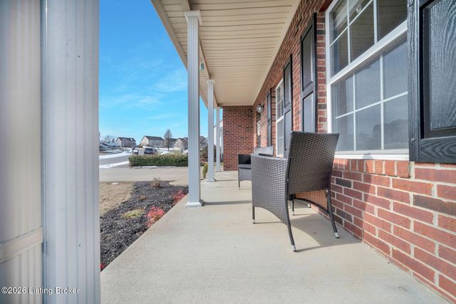 10612 Evanwood Dr, Louisville, KY 40228