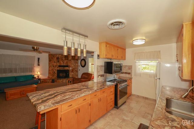 8212 Rocky Hill Road, Onyx, CA 93255