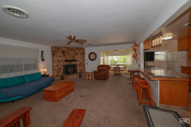 8212 Rocky Hill Road, Onyx, CA 93255