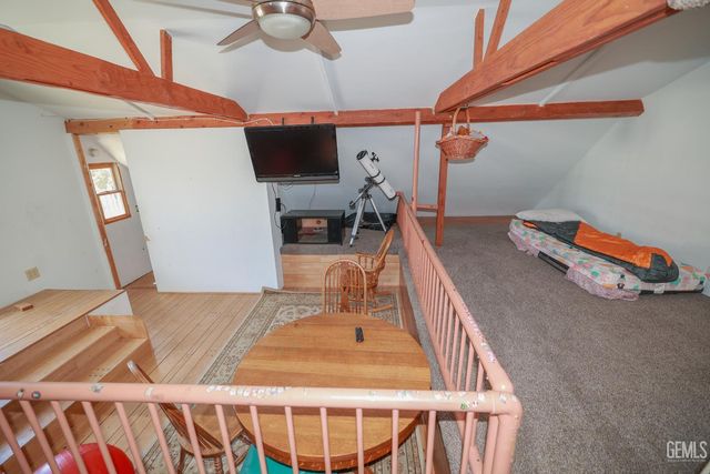 8212 Rocky Hill Road, Onyx, CA 93255