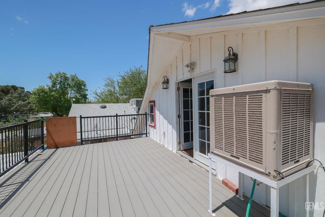 8212 Rocky Hill Road, Onyx, CA 93255