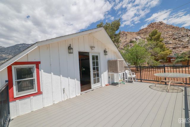 8212 Rocky Hill Road, Onyx, CA 93255