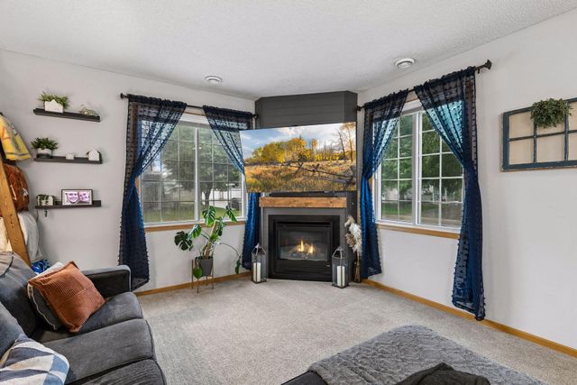 1853 Pintail Avenue, Shakopee, MN 55379