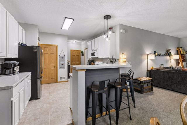 1853 Pintail Avenue, Shakopee, MN 55379