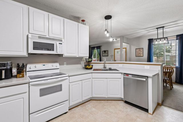 1853 Pintail Avenue, Shakopee, MN 55379
