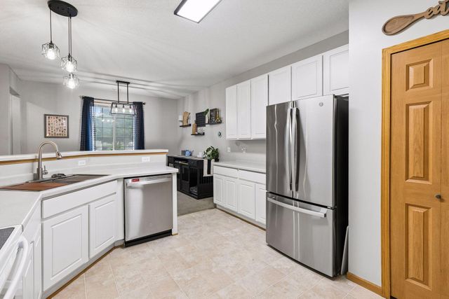 1853 Pintail Avenue, Shakopee, MN 55379