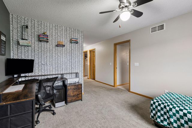 1853 Pintail Avenue, Shakopee, MN 55379