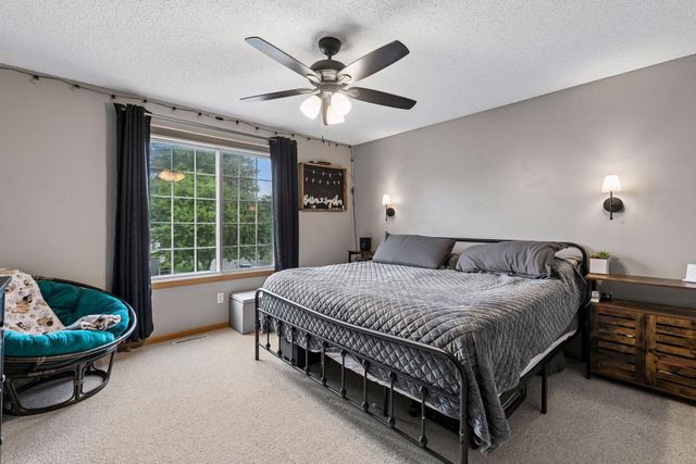 1853 Pintail Avenue, Shakopee, MN 55379