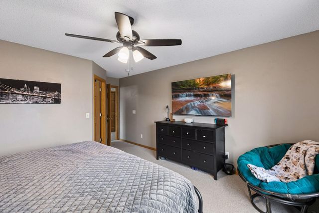 1853 Pintail Avenue, Shakopee, MN 55379