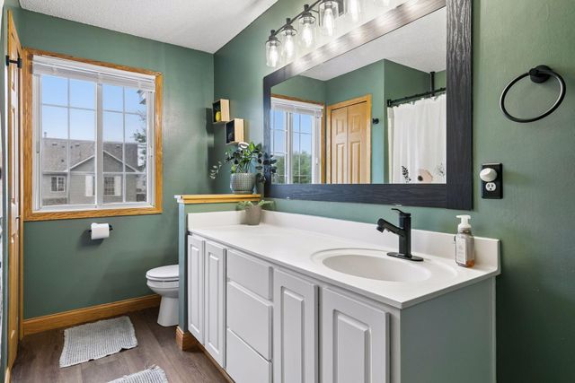 1853 Pintail Avenue, Shakopee, MN 55379