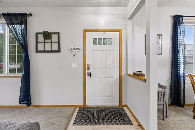 1853 Pintail Avenue, Shakopee, MN 55379