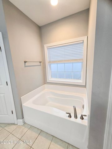 412 Moss Springs Drive, Swansboro, NC 28584