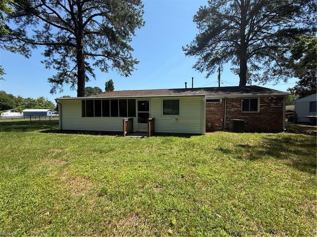 2001 Neville CIR, Hampton, VA 23663