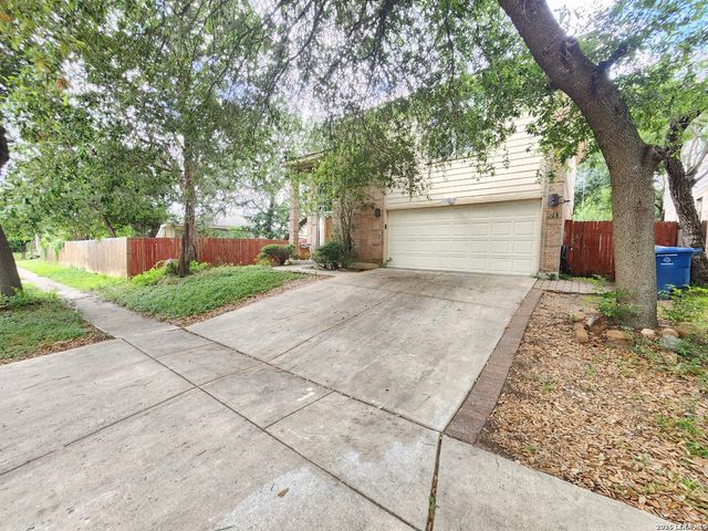 8743 Tioga, Helotes, TX 78023