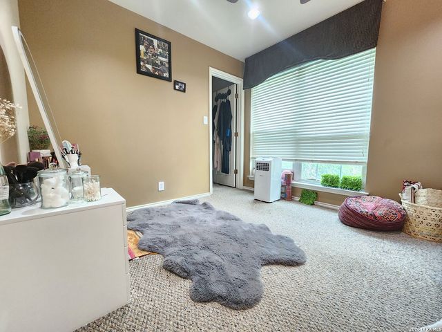 8743 Tioga, Helotes, TX 78023