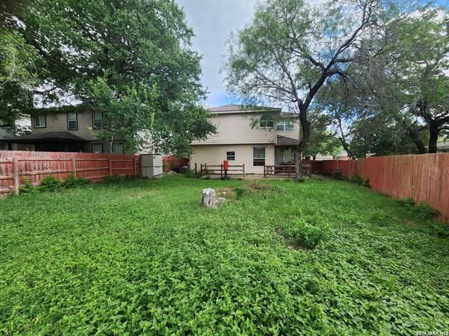 8743 Tioga, Helotes, TX 78023