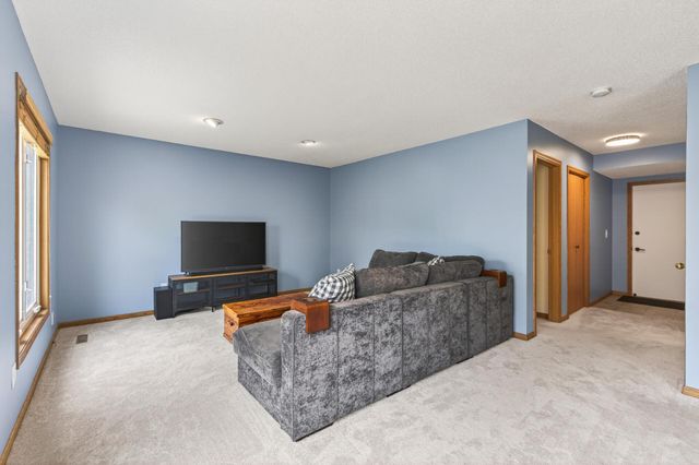 12058 Quay Street NW, Coon Rapids, MN 55433