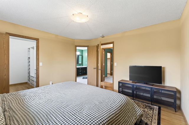 12058 Quay Street NW, Coon Rapids, MN 55433
