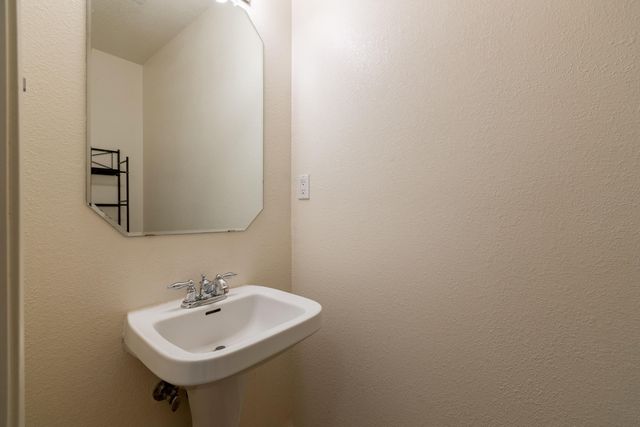 6520 Avenida Seville NW, Albuquerque, NM 87114