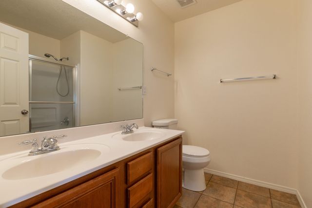 6520 Avenida Seville NW, Albuquerque, NM 87114