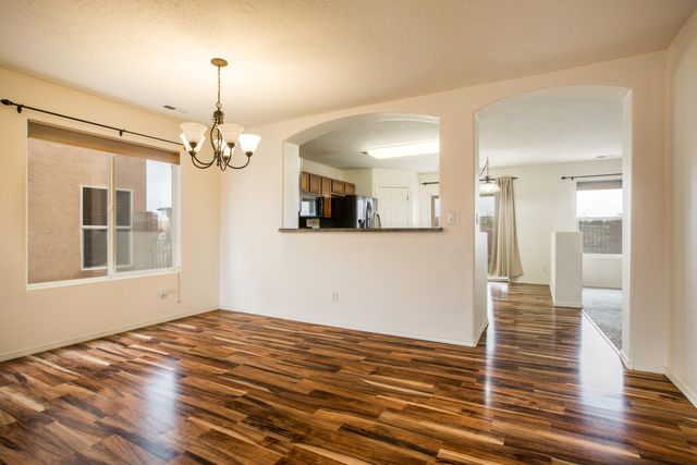 6520 Avenida Seville NW, Albuquerque, NM 87114