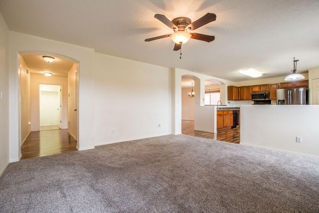 6520 Avenida Seville NW, Albuquerque, NM 87114