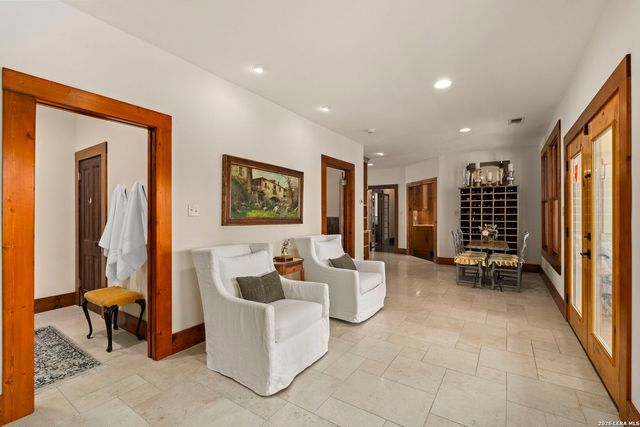 107 High Street, Comfort, TX 78013