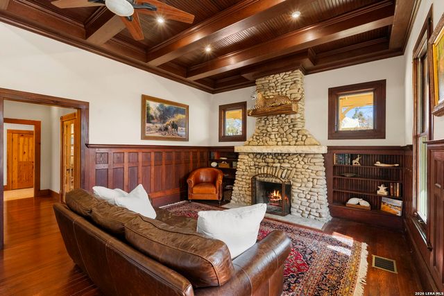 107 High Street, Comfort, TX 78013