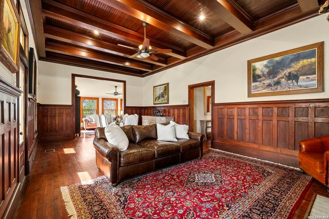 107 High Street, Comfort, TX 78013