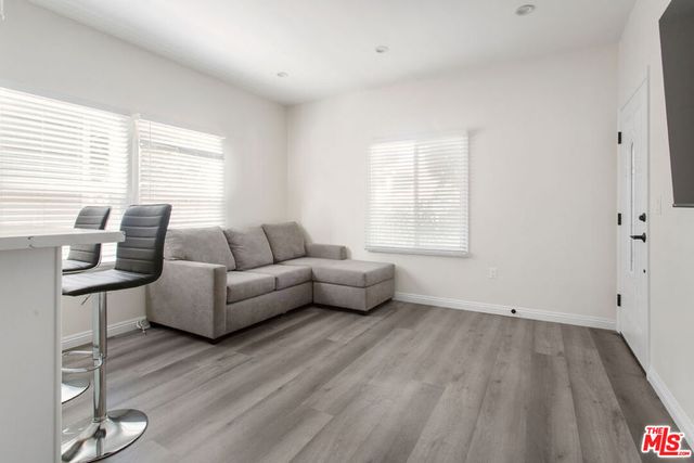 1460 W 22nd Street, Los Angeles, CA 90007