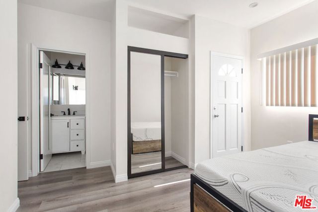 1460 W 22nd Street, Los Angeles, CA 90007