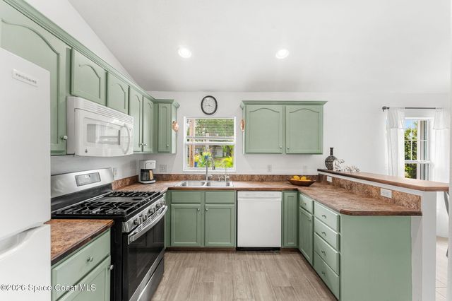 1197 Palo Alto Street SE, Palm Bay, FL 32909