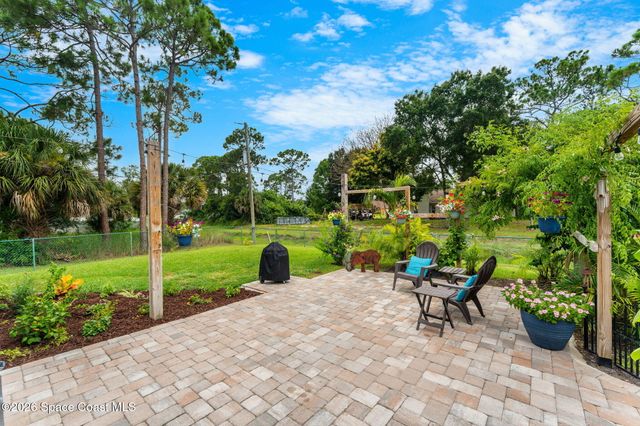 1197 Palo Alto Street SE, Palm Bay, FL 32909