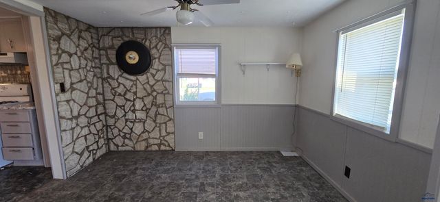 216 W BOX ELDER RD, Box Elder, SD 57719