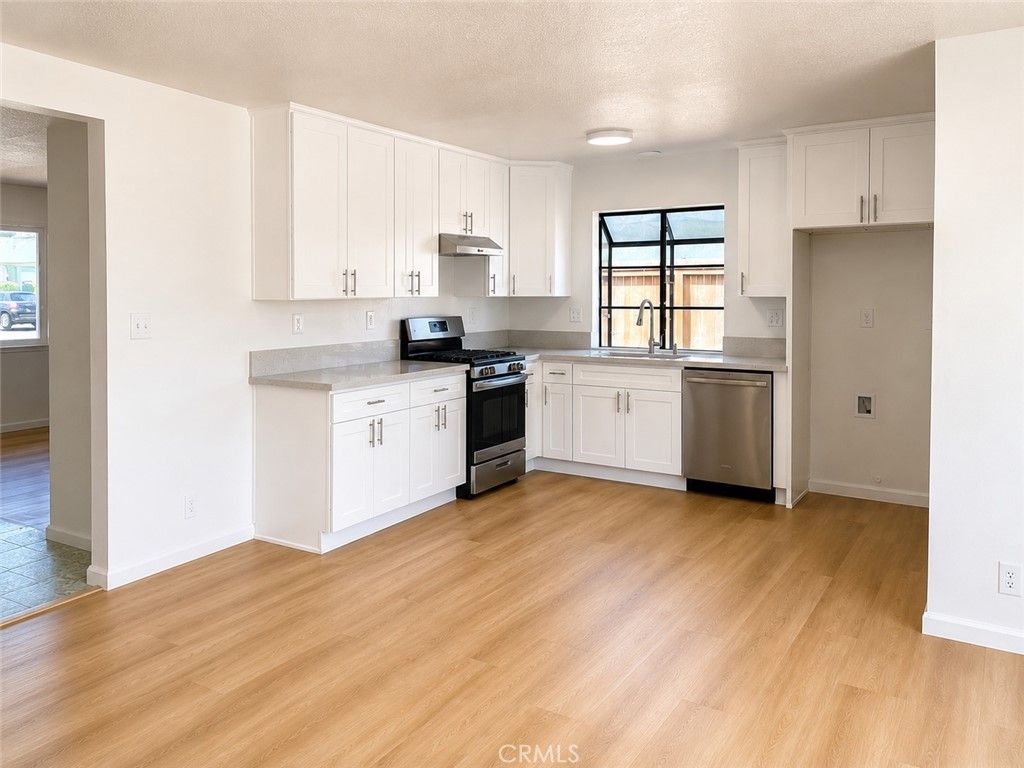 Image 5 of property listing at 6942 Verlene, Huntington Beach, CA 92647