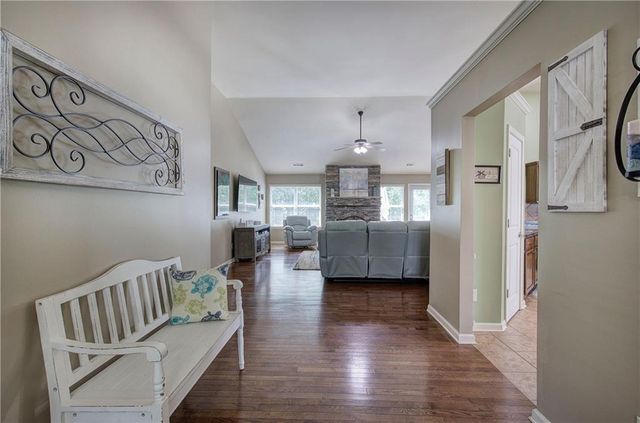 5541 Mulberry Preserve Drive, Flowery Branch, GA 30542