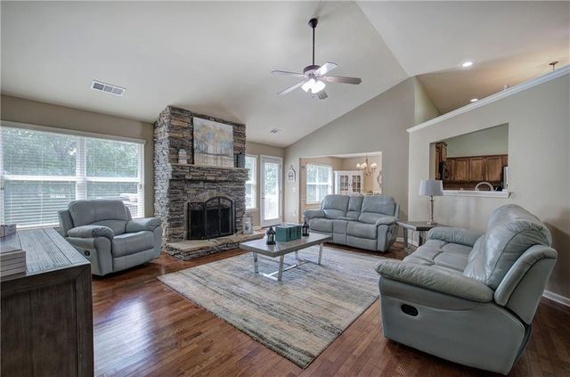 5541 Mulberry Preserve Drive, Flowery Branch, GA 30542