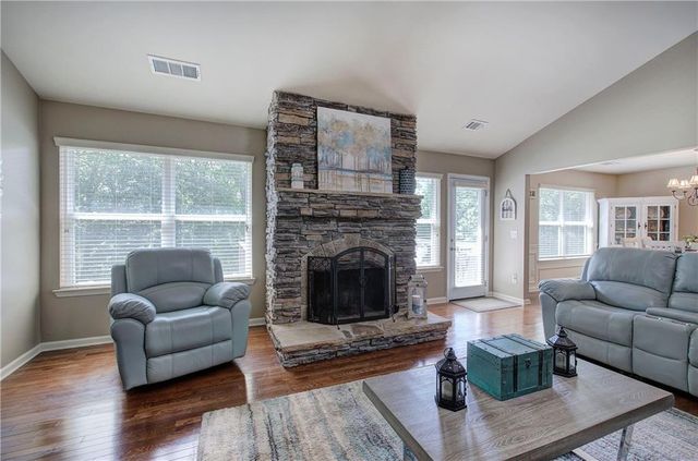 5541 Mulberry Preserve Drive, Flowery Branch, GA 30542