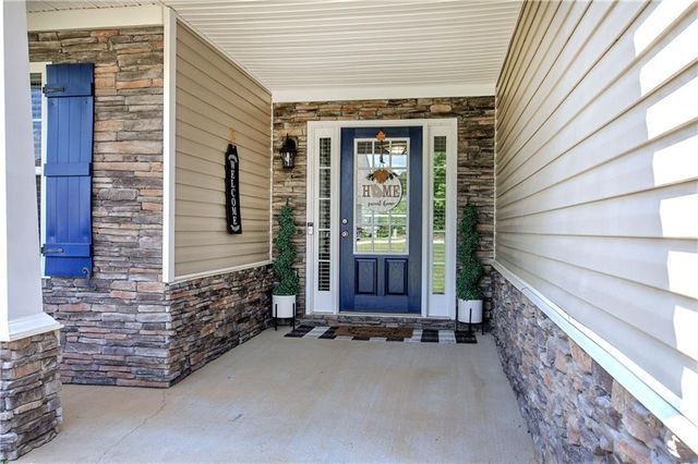 5541 Mulberry Preserve Drive, Flowery Branch, GA 30542