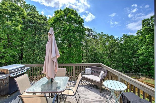 5541 Mulberry Preserve Drive, Flowery Branch, GA 30542