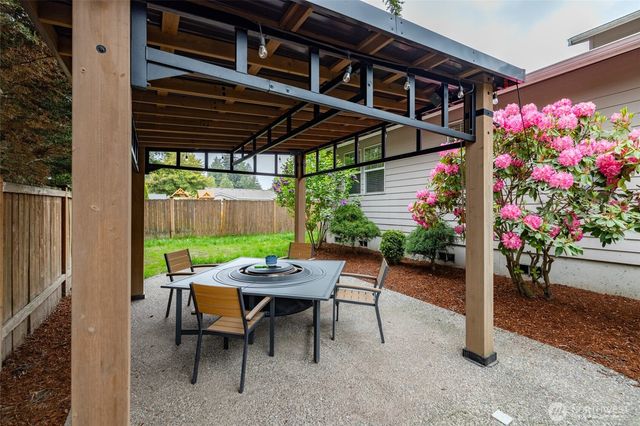 1820 Barnum Lane, Burlington, WA 98233