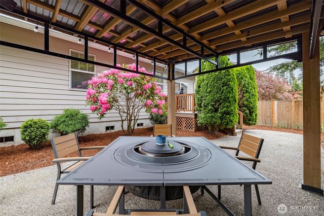 1820 Barnum Lane, Burlington, WA 98233