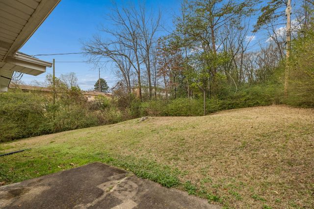 1315 Northgate Circle, Hixson, TN 37343