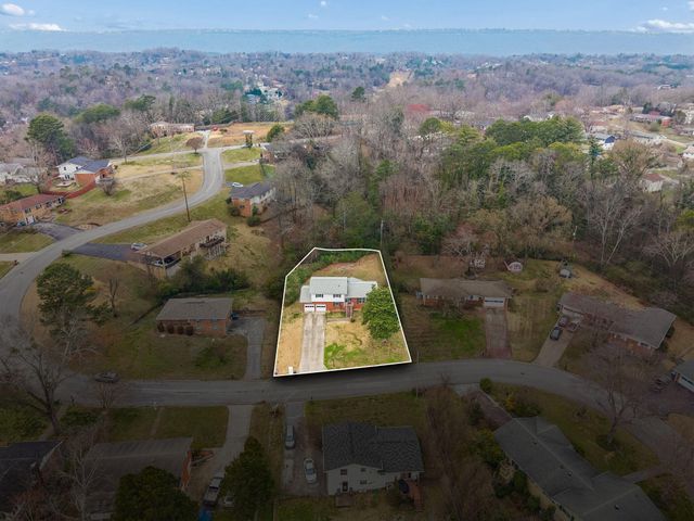 1315 Northgate Circle, Hixson, TN 37343