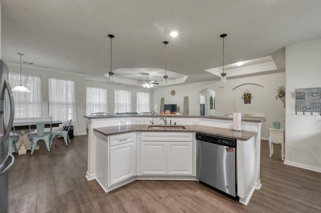 6264 Rolling Hills Road, Conroe, TX 77303