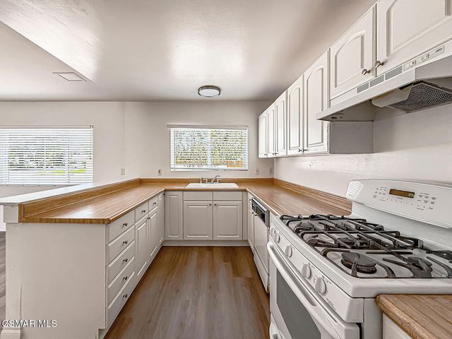 248 Virginia Drive, Newbury Park, CA 91320