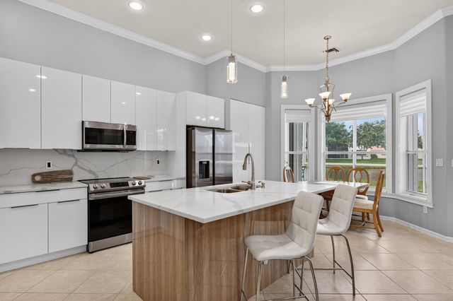 7811 Lando Avenue, Boynton Beach, FL 33437