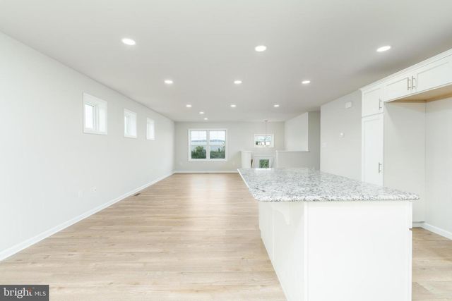 12 CHELTENHAM LN, Carlisle, PA 17013